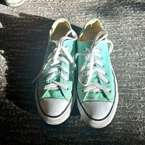 Converse Chuck Taylor low top mint green size 5M/7W